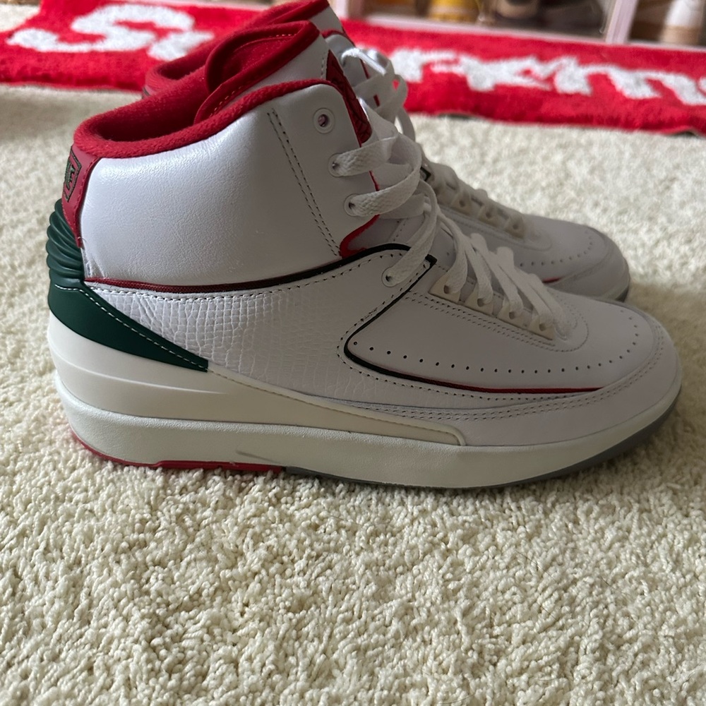 Jordan 2 Origins - Picture 5 of 8